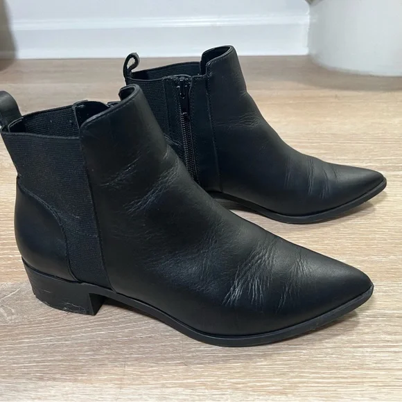 Sz 6 Black Leather Point Toe Crown Vintage Afessa Chelsea Ankle Boots Booties - Picture 4 of 8